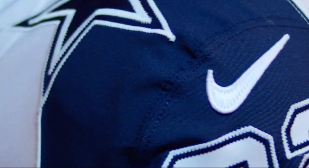 Pequena amostra da nova camisa retrô do Dallas Cowboys